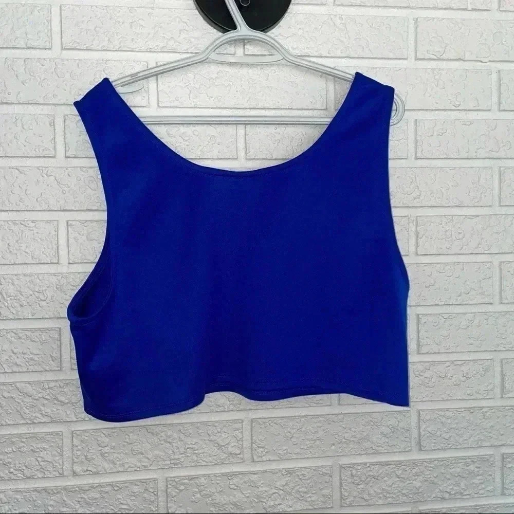 Torrid  Crop Top - Picture 2 of 5